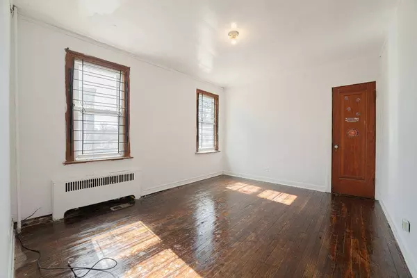 11801 S Union AVE, Chicago, IL 60628