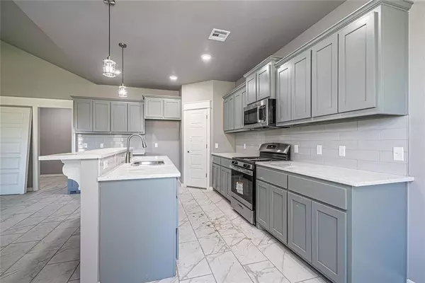 4616 Sandhill, Enid, OK 73703