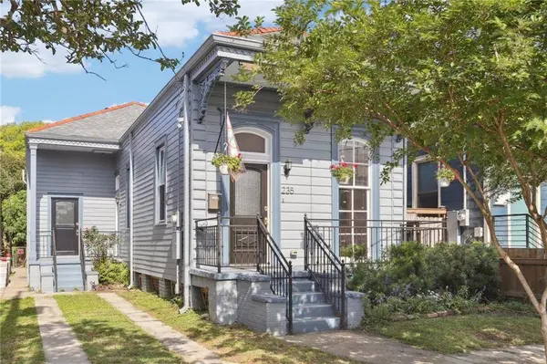 235 BELLEVILLE ST, New Orleans, LA 70114