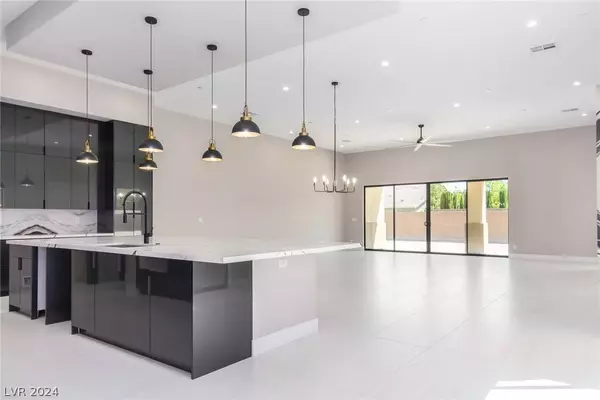 7052 Maverick Street, Las Vegas, NV 89131