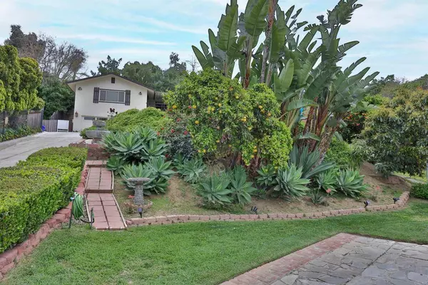 8903 Bowling Green DR, La Mesa, CA 91941