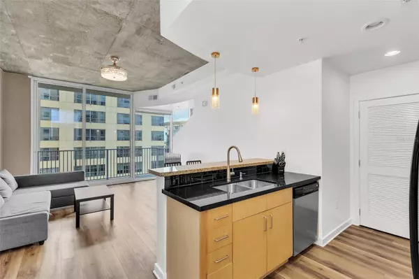 155 S COURT AVE #1504, Orlando, FL 32801