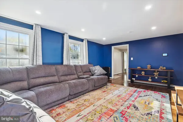 15806 LAZY DAY LN, Dumfries, VA 22025