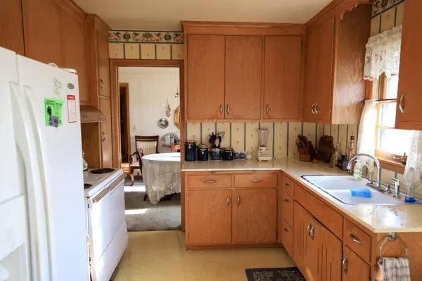 6008 Zenith AVE S, Edina, MN 55410