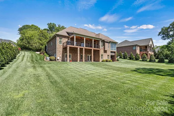 115 Wexford PT, Hickory, NC 28601