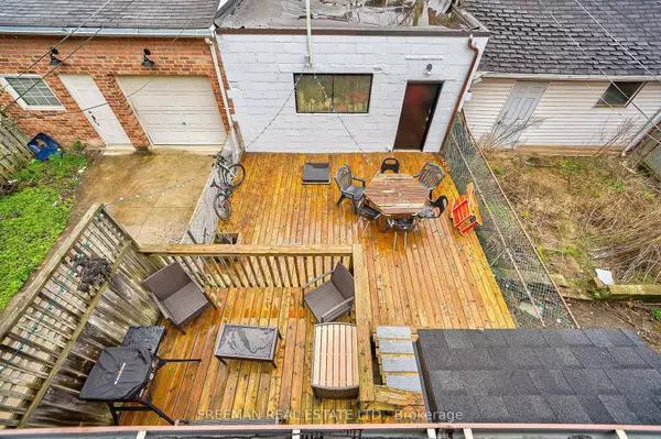 435 Manning Ave, Toronto, ON M6G 2V6