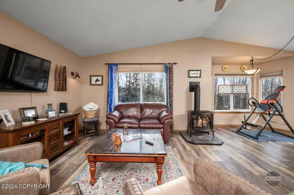 1920 S Countrywood DR, Wasilla, AK 99623