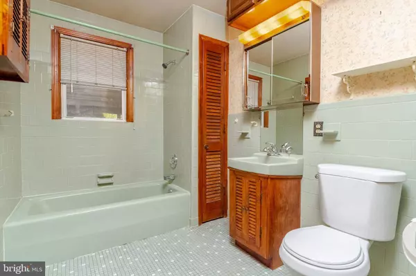 10 DINSMORE AVE, Glen Burnie, MD 21061