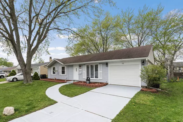 110 Villa Road, Streamwood, IL 60107