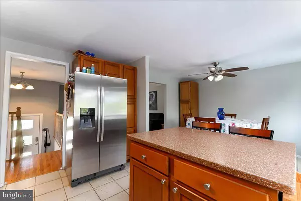 26 WILLIAMS DR, Aston, PA 19014