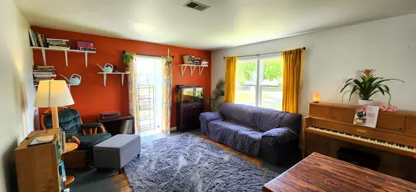 3024 16th ST, Columbus, IN 47201