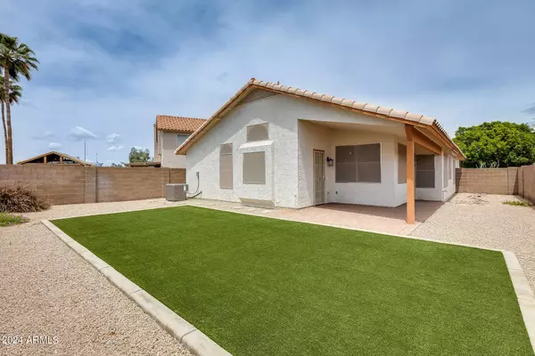 7939 W KIMBERLY Way, Glendale, AZ 85308