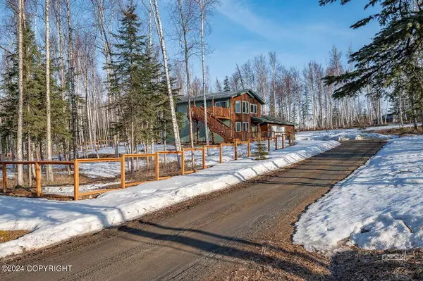 1920 S Countrywood DR, Wasilla, AK 99623