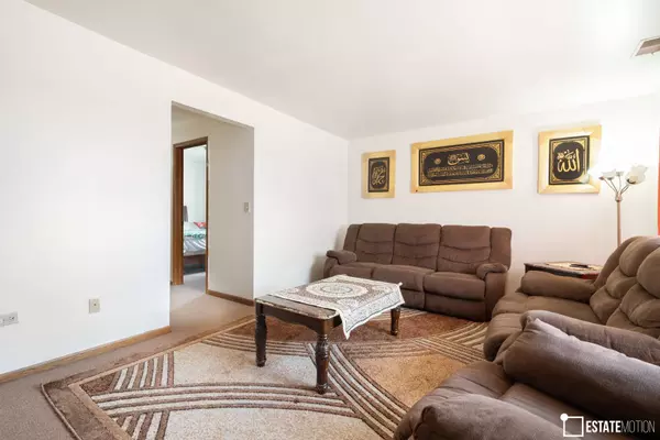 9821 S RIDGELAND, Oak Lawn, IL 60453