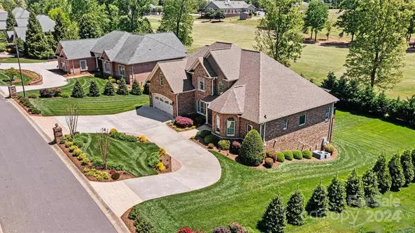 115 Wexford PT, Hickory, NC 28601