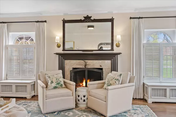 5723 N Shore, Whitefish Bay, WI 53217