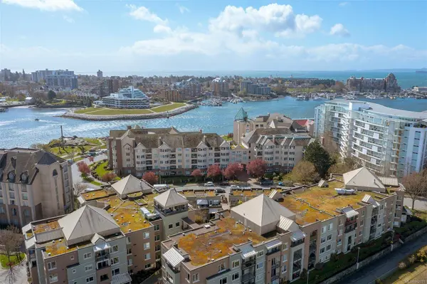 27 Songhees Rd #202, Victoria, BC V9A 7M6