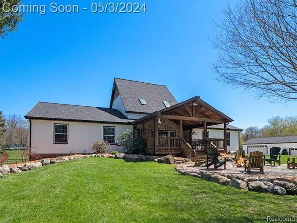 7291 Cedar Lake Road, Pinckney, MI 48169