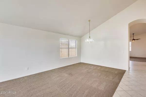 7939 W KIMBERLY Way, Glendale, AZ 85308