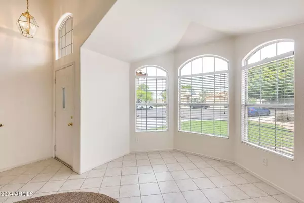 7939 W KIMBERLY Way, Glendale, AZ 85308