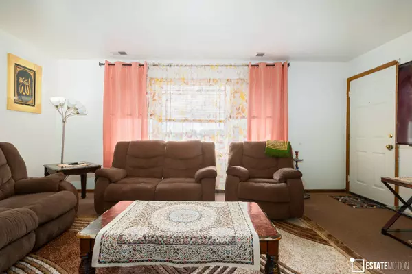 9821 S RIDGELAND, Oak Lawn, IL 60453