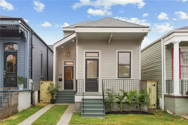 725 9TH ST, New Orleans, LA 70115