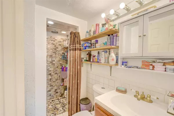 2425 ELKCAM BLVD, Port Charlotte, FL 33952