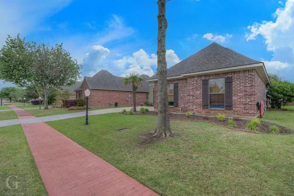 605 Toulouse Court, Bossier City, LA 71111