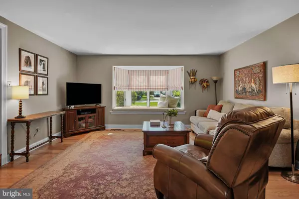 1260 QUARRY COMMONS DR, Yardley, PA 19067