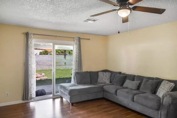 948 Harvard Avenue, Clovis, CA 93612