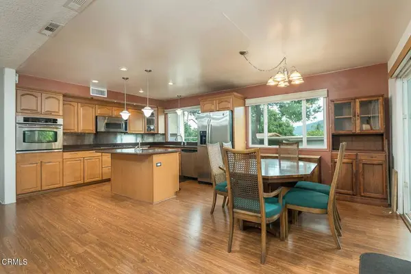 3820 4th AVE, La Crescenta, CA 91214