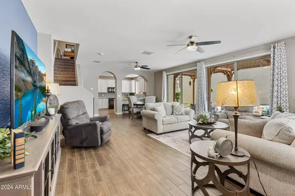 7215 E ORION Street, Mesa, AZ 85207