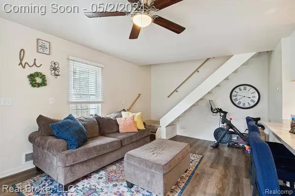 1665 WINGATE Boulevard, Ypsilanti, MI 48198