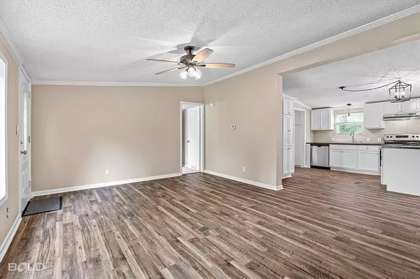 8721 Buncombe Road, Shreveport, LA 71129