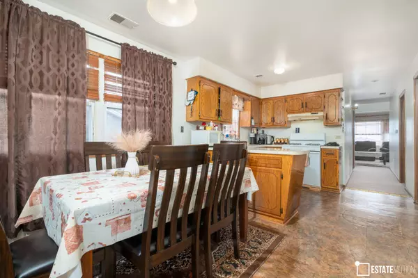 9821 S RIDGELAND, Oak Lawn, IL 60453