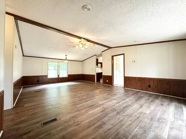 2555 S Nc 16 HWY, Newton, NC 28658