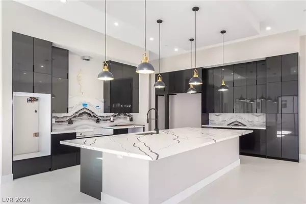 7052 Maverick Street, Las Vegas, NV 89131