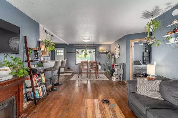 120 SE South 1st St, Creston, WA 99117