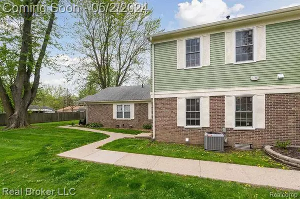 1665 WINGATE Boulevard, Ypsilanti, MI 48198