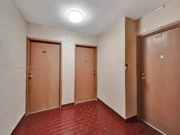 6955 NW 186th St #F503, Hialeah, FL 33015