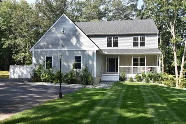 87 Scituate AVE, Johnston, RI 02919