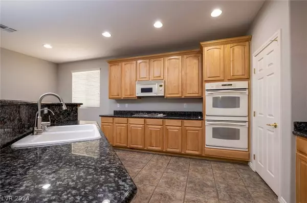 222 Valerian Street, Henderson, NV 89015