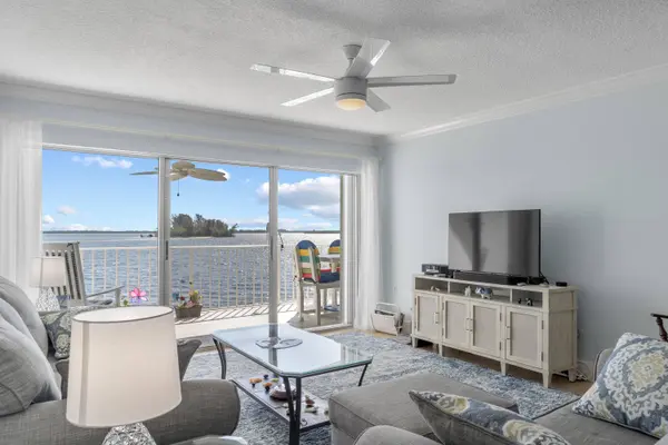 5906 S River Run DR, Sebastian, FL 32958