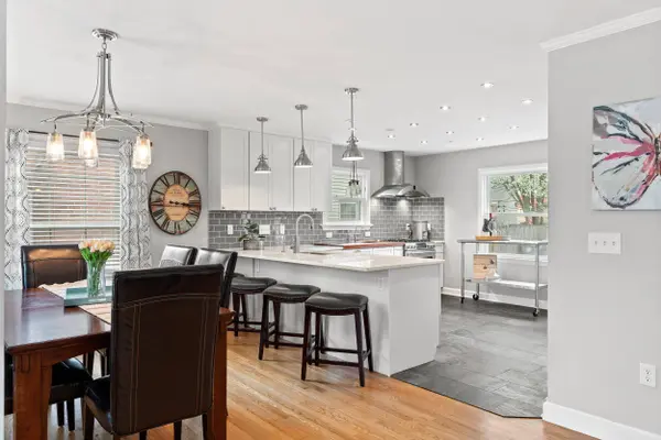 6075 N Lydell, Whitefish Bay, WI 53217