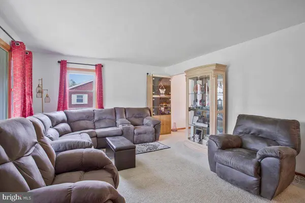 8252 NEW CUT RD, Severn, MD 21144