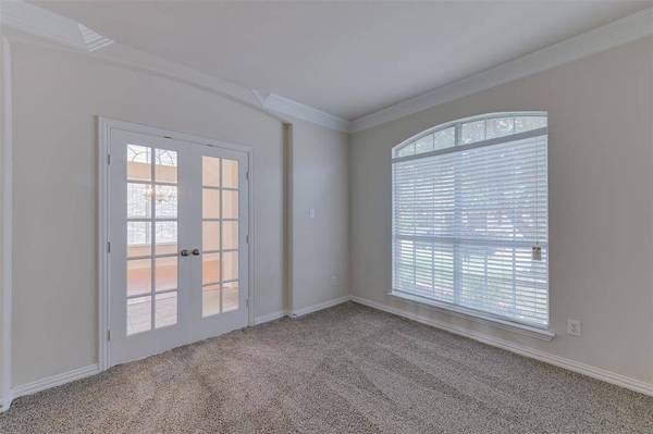 2736 Vela Grand Prairie Road, Grand Prairie, TX 75054