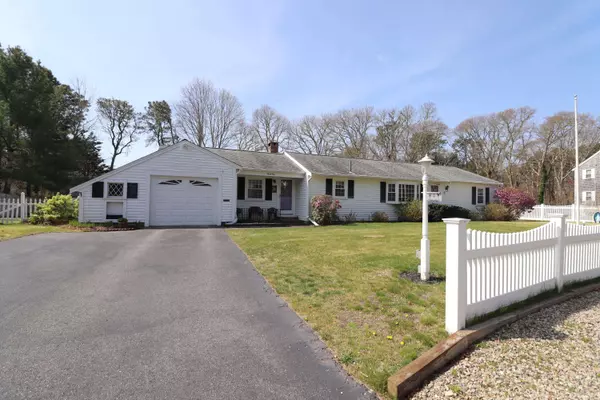 31 Clifford Street, South Yarmouth, MA 02664