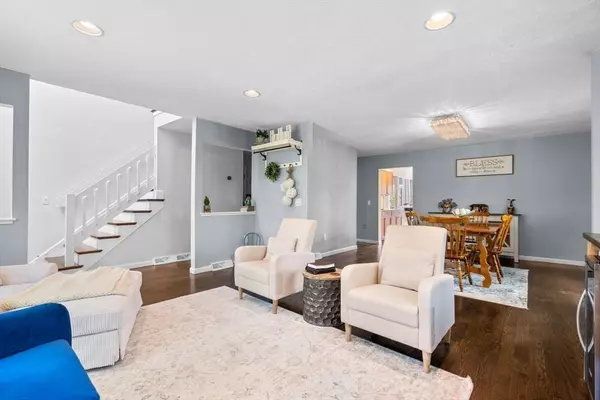 18 Monterey Lane, Framingham, MA 01701