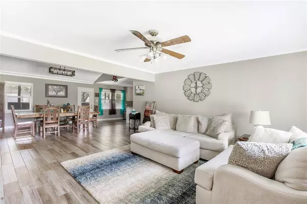 4502 Sherri LN, Crosby, TX 77532