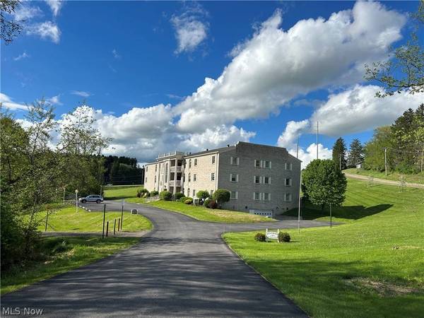 1 Westwood DR #101, St. Clairsville, OH 43950